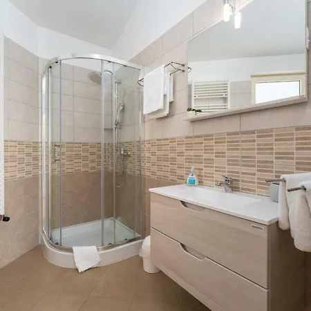 Melli Tatil Evi *